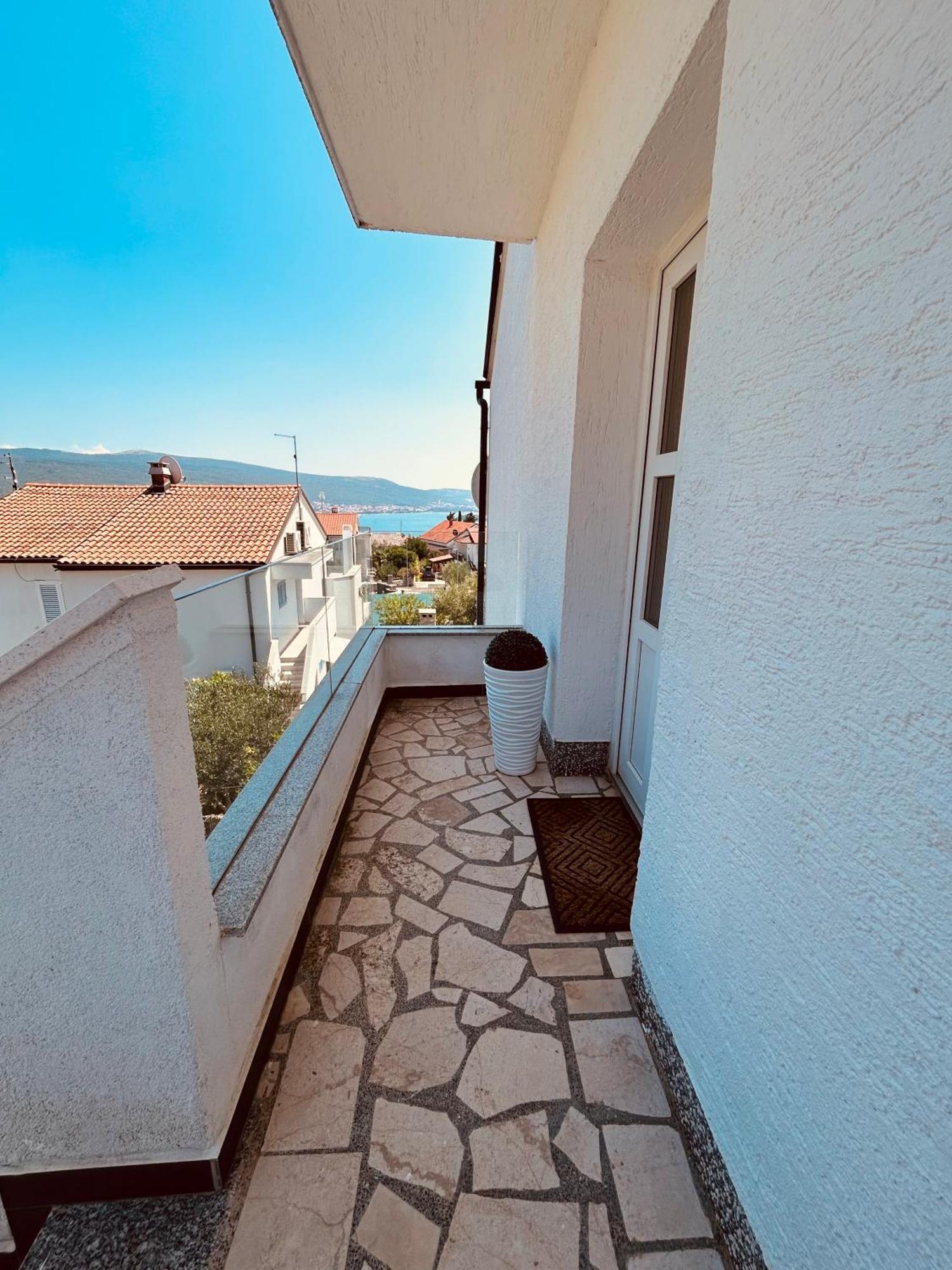 Cornus Vallis Apartment Krk Town Exterior photo