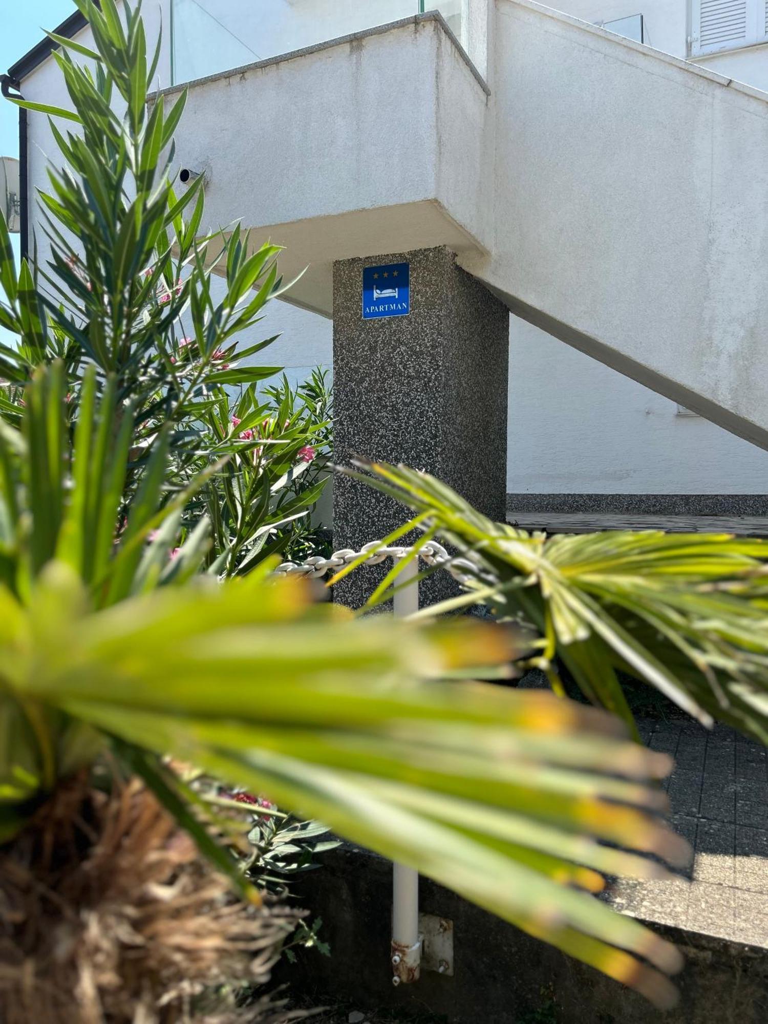 Cornus Vallis Apartment Krk Town Exterior photo