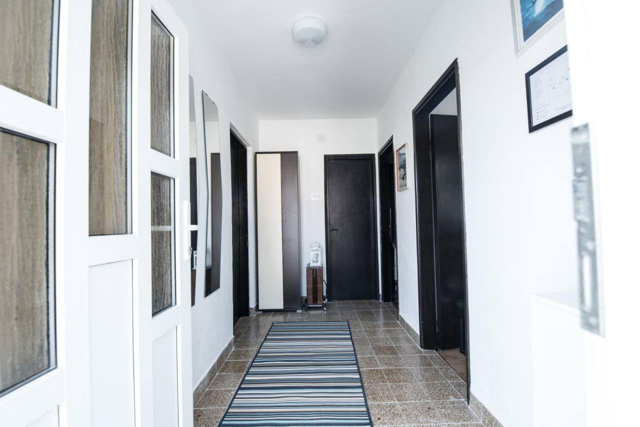 Cornus Vallis Apartment Krk Town Exterior photo